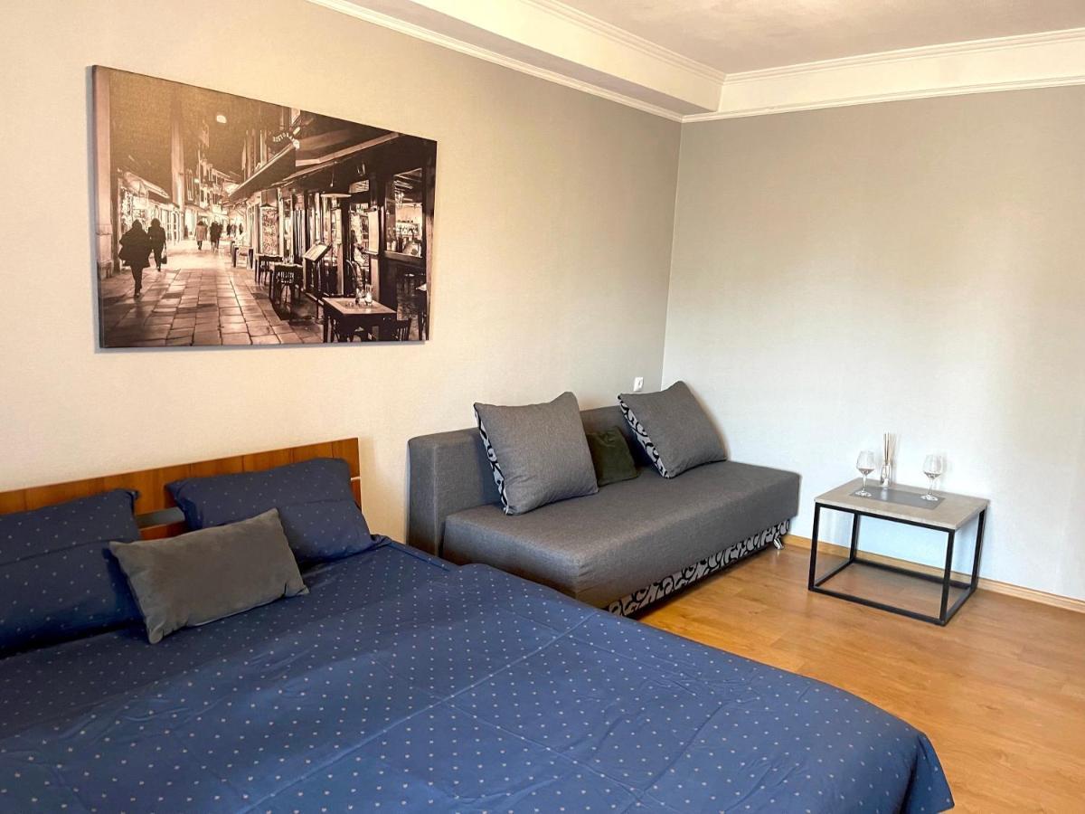 Apartment 1 комн саксаганского17 центр олимпийская дворец спорта